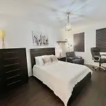 Casa Dolce Vita - Luxury Modern Stays - Flexible Monthly Arrangements Available 30-Night Minimum