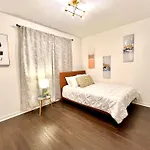 Casa Dolce Vita - Luxury Modern Stays - Flexible Monthly Arrangements Available 30-Night Minimum