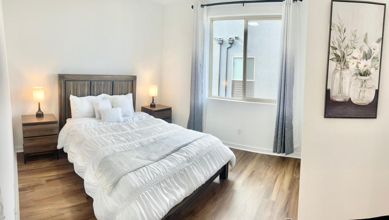 Casa Dolce Vita - Luxury Modern - Flexible Monthly Arrangements Available 30-night Minimum