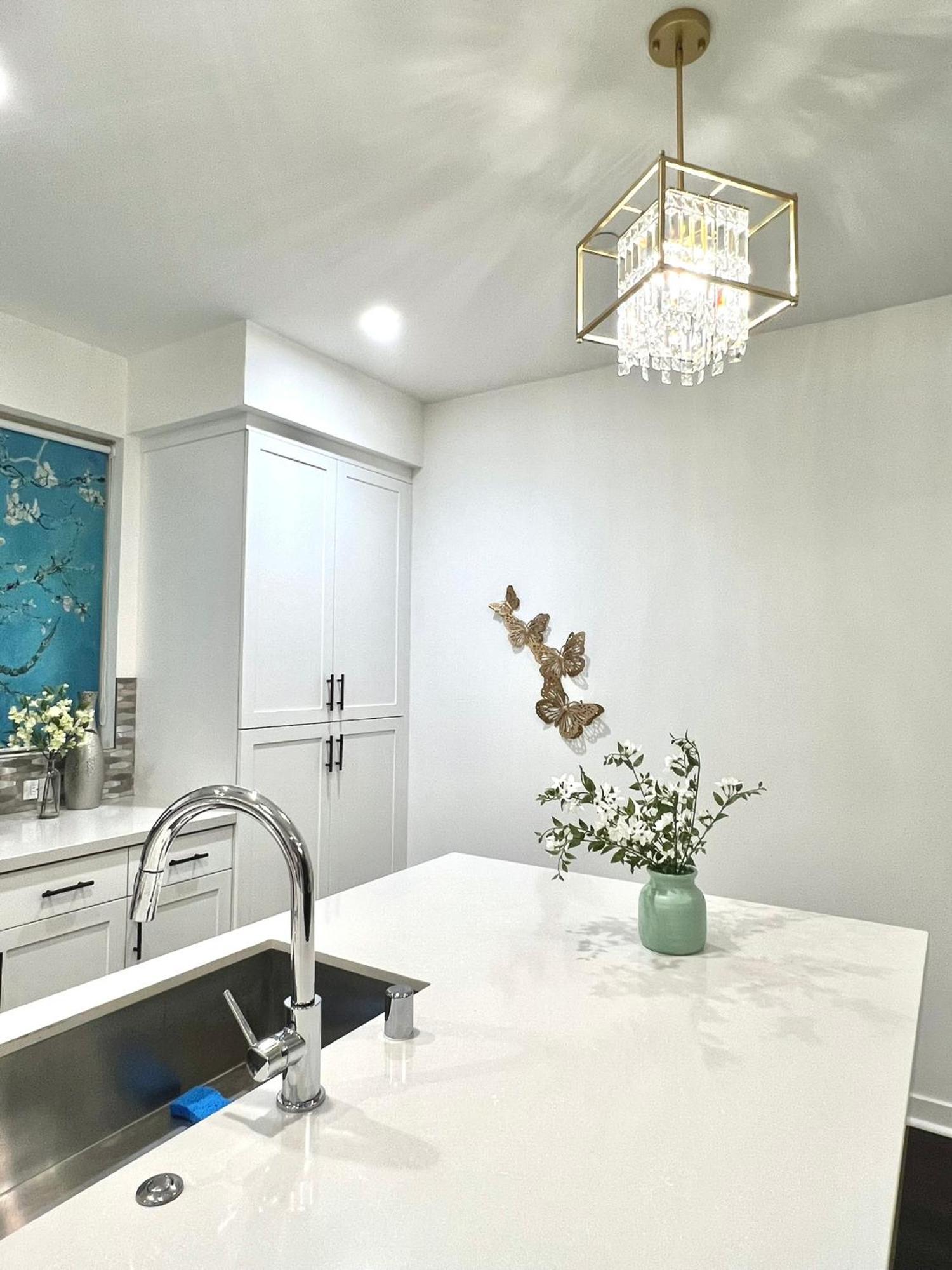 Casa Dolce Vita - Luxury Modern - Flexible Monthly Arrangements Available 30-night Minimum Holiday home