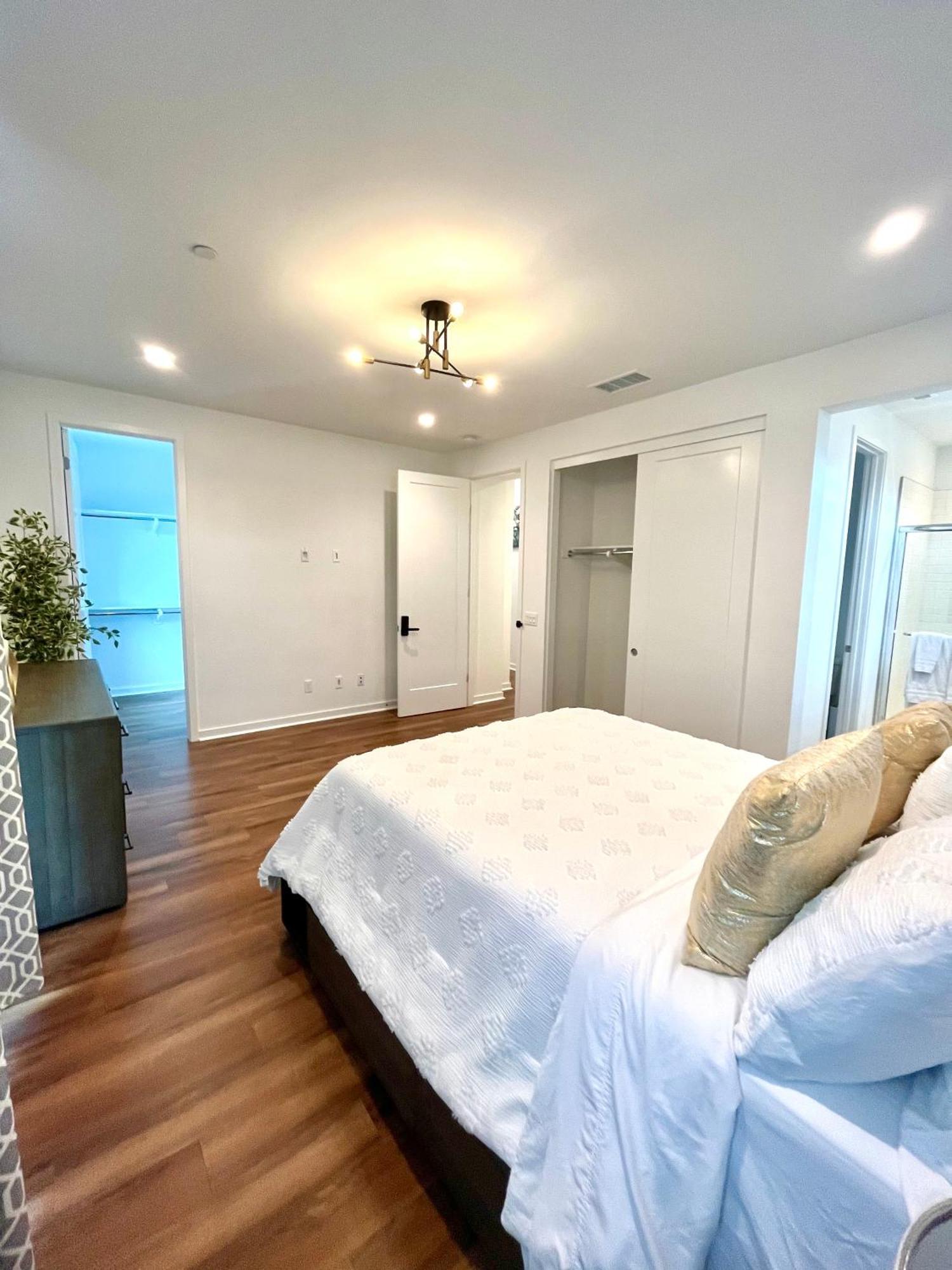 Holiday home Casa Dolce Vita - Luxury Modern - Flexible Monthly Arrangements Available 30-night Minimum